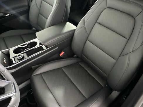 New 2026 Chevrolet Equinox LT w/ Convenience Package II FWD image 20