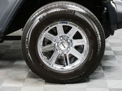 Used 2020 Jeep Wrangler Sport image 6