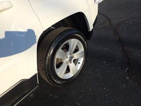 Used 2014 Jeep Patriot Limited image 40