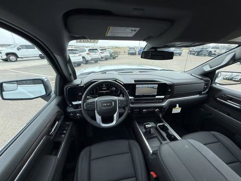 New 2026 GMC Sierra 1500 SLT image 28