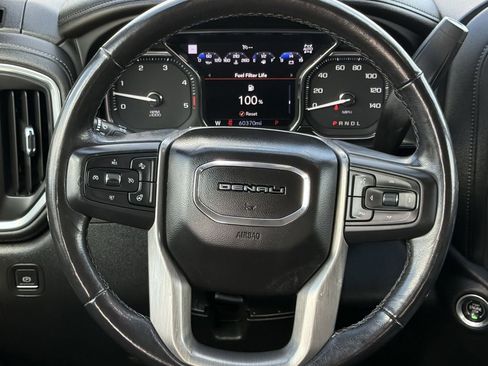 Used 2022 GMC Sierra 3500 Denali w/ Denali Black Diamond Edition AWD/4WD image 12