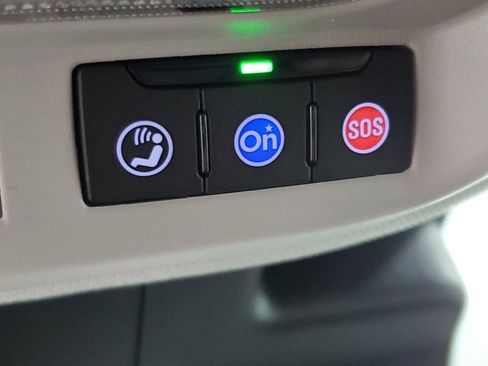 Used 2024 Chevrolet Trax LS image 17