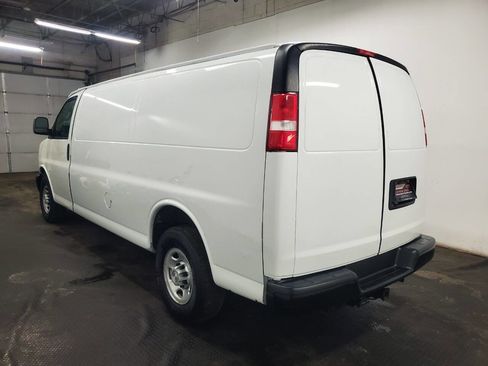 Used 2019 Chevrolet Express 3500 Extended w/ Driver Convenience Package image 5