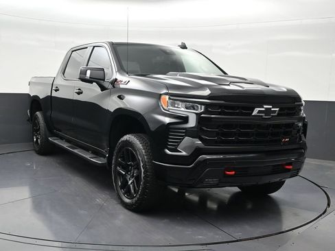 Used 2025 Chevrolet Silverado 1500 LT Trail Boss w/ LT Trail Boss Premium Package AWD/4WD image 8