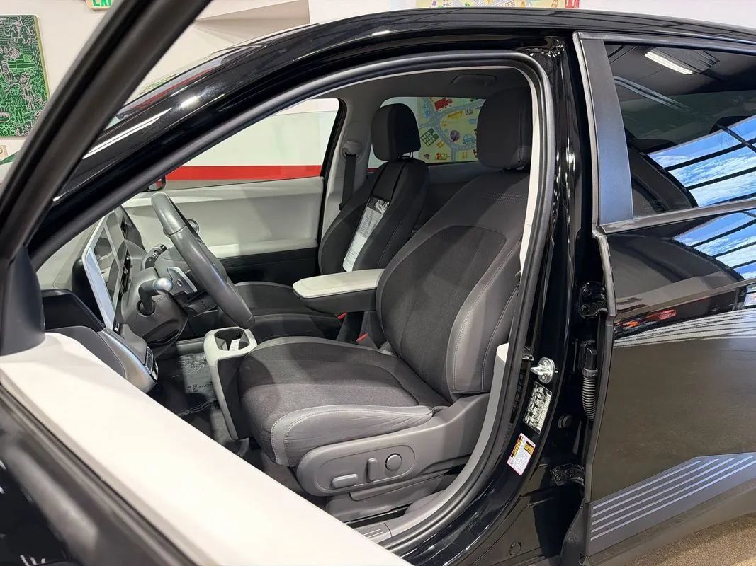 Used 2024 Hyundai Ioniq 5 SE AWD/4WD image 31