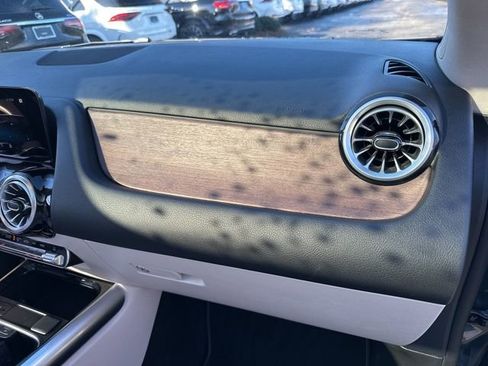 Certified 2023 Mercedes-Benz GLA 250 image 34