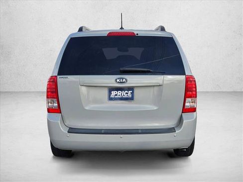 Used 2012 Kia Sedona LX image 6