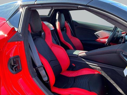 Used 2024 Chevrolet Corvette Z06 RWD image 8