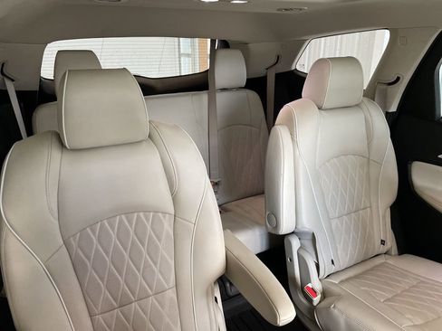 Used 2023 Buick Enclave Avenir w/ Avenir Technology Package AWD/4WD image 22