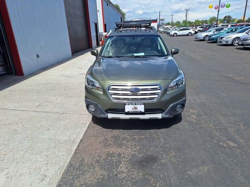 Used 2017 Subaru Outback 2.5i Limited AWD/4WD image 11