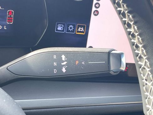 Used 2024 Chevrolet Traverse LT w/ Enhanced Driving Package image 26