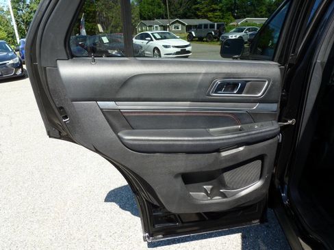 Used 2017 Ford Explorer Sport AWD/4WD image 37