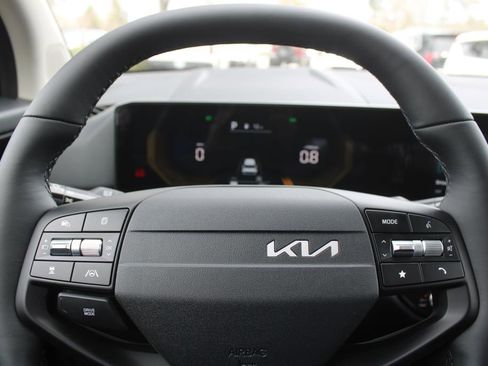 New 2026 Kia Sportage LX FWD image 24