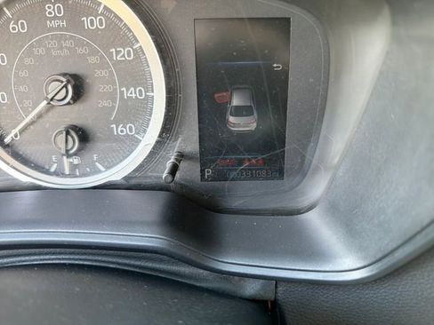 Used 2022 Toyota Corolla LE FWD image 19