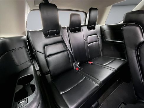Used 2024 Nissan Pathfinder SL w/ Black Appearance Package AWD/4WD image 25