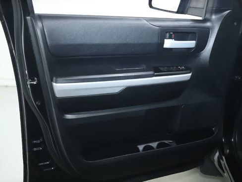 Used 2019 Toyota Tundra SR5 w/ SR5 Upgrade Package AWD/4WD image 15