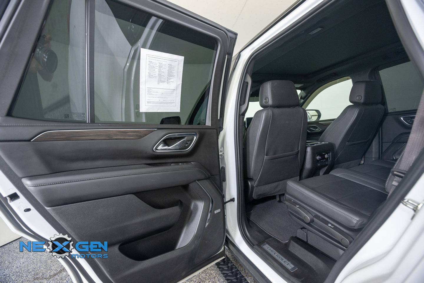 Used 2023 Chevrolet Tahoe Z71 w/ Max Trailering Package AWD/4WD image 25