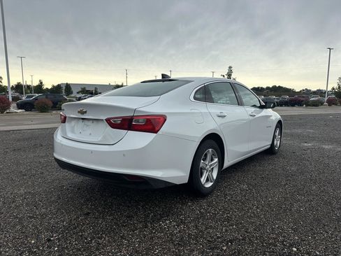Used 2024 Chevrolet Malibu LS FWD image 3