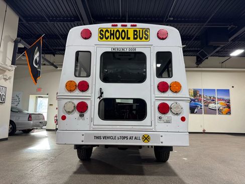 Used 2012 Chevrolet Express 3500 w/ School Bus Package image 21