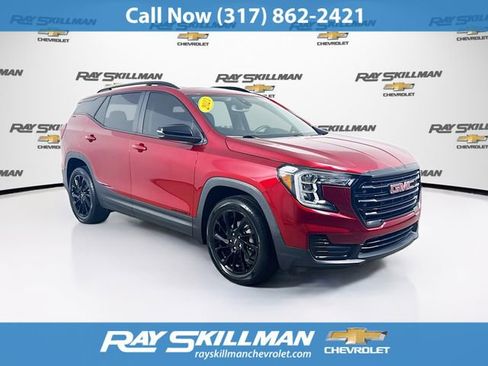 Used 2023 GMC Terrain SLE w/ Driver Convenience Package FWD image 1