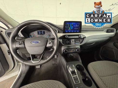 Used 2022 Ford Escape SE w/ SE Sport Appearance Package FWD image 8