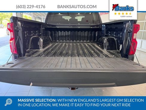 Used 2023 Chevrolet Silverado 1500 LT AWD/4WD image 7