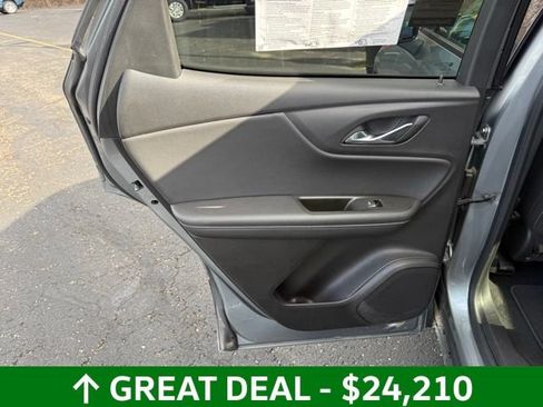 Used 2025 Chevrolet Blazer LT FWD image 20