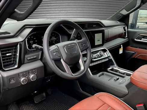 New 2026 GMC Sierra 3500 Denali Ultimate AWD/4WD image 7