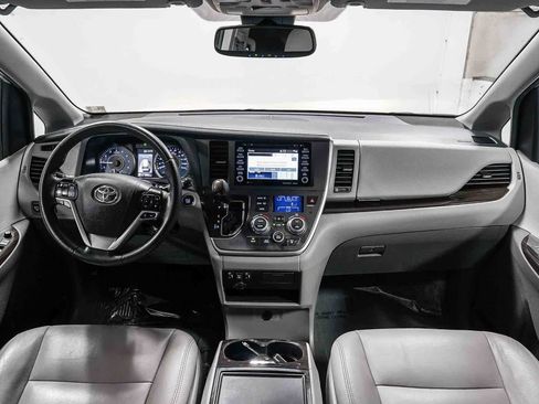 Certified 2020 Toyota Sienna XLE w/ XLE Navigation Package FWD image 12