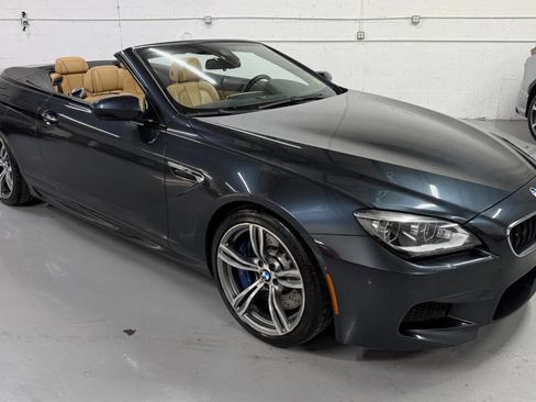 Used 2013 BMW M6 Convertible RWD image 2