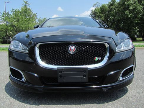 Used 2014 Jaguar XJ R LWB RWD image 4