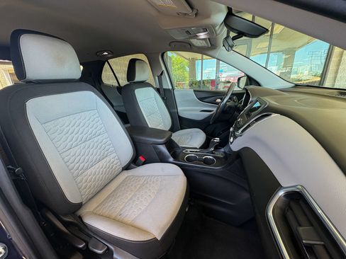 Used 2019 Chevrolet Equinox LT FWD image 22