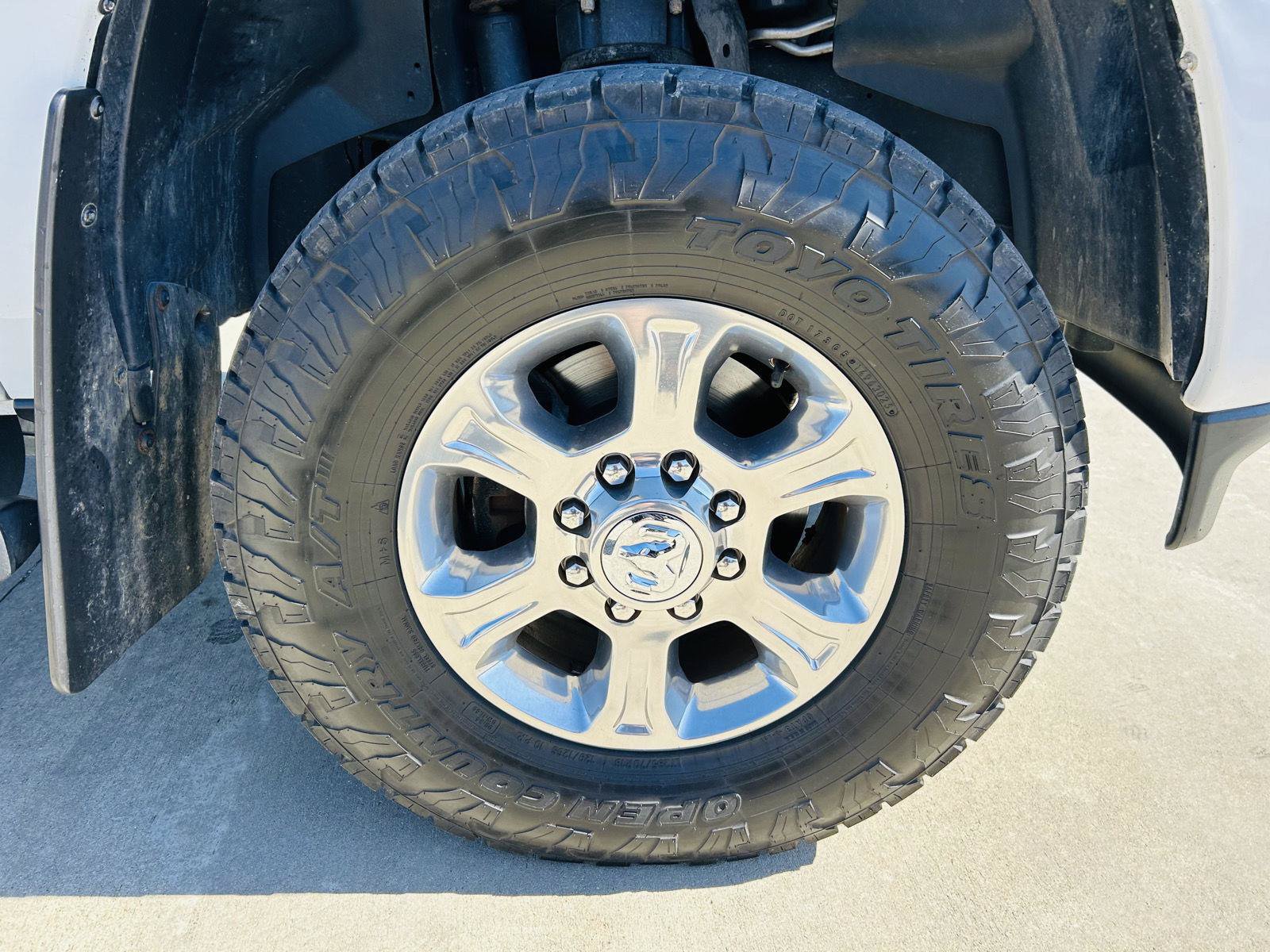 Used 2024 RAM 2500 Big Horn w/ Sport Appearance Package AWD/4WD image 36