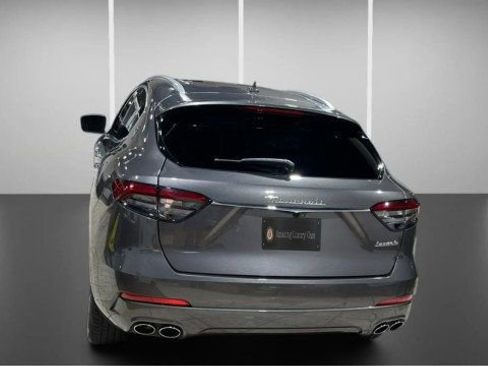 Used 2022 Maserati Levante GT image 7