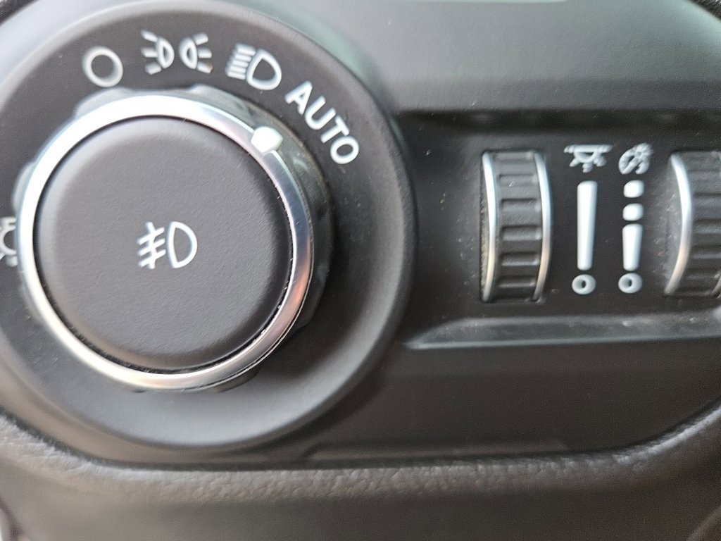 Used 2021 Jeep Wrangler Unlimited Rubicon AWD/4WD image 35