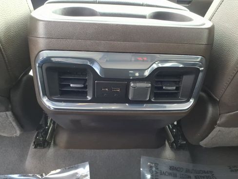 Used 2022 GMC Sierra 2500 Denali w/ Denali Ultimate Package image 9