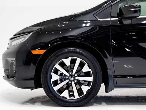 Used 2025 Honda Odyssey EX-L image 7