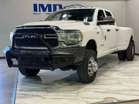 Used 2020 RAM 3500 Tradesman image 2