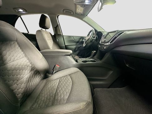 Used 2019 Chevrolet Equinox LT FWD image 29