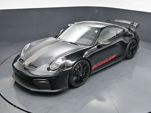 Certified 2025 Porsche 911 GT3 RWD image 12
