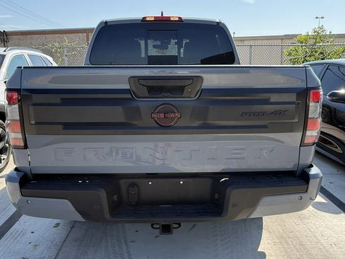 Used 2025 Nissan Frontier PRO-4X w/ Pro Premium Package AWD/4WD image 18