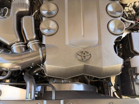 Used 2014 Toyota 4Runner SR5 Premium AWD/4WD image 14