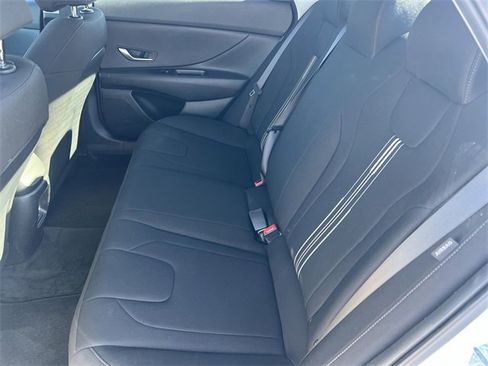 Certified 2025 Hyundai Elantra Blue image 26