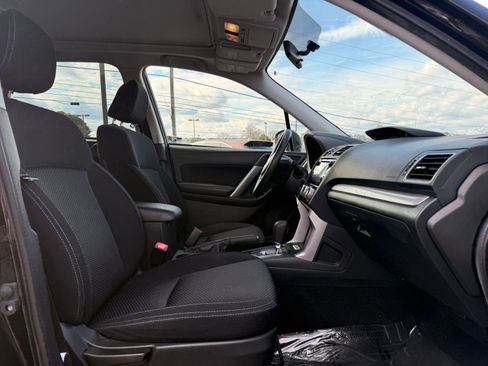 Used 2017 Subaru Forester 2.5i Premium w/ All-Weather Package image 33