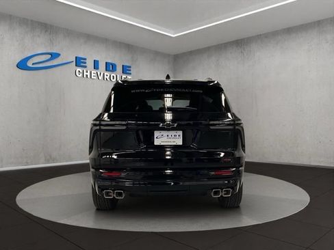 New 2026 Chevrolet Traverse RS w/ LPO, Floor Liner Package AWD/4WD image 7