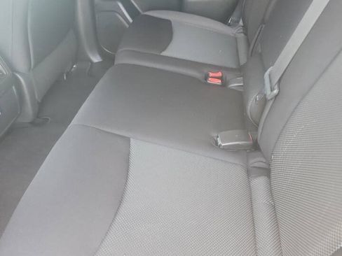 Used 2018 Nissan Pathfinder S FWD image 15