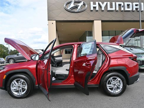 New 2026 Hyundai Tucson SE image 21