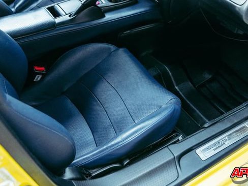 Used 2001 Honda S2000 image 73