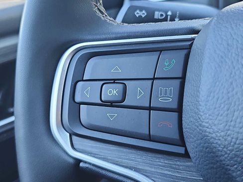 Used 2024 Jeep Wagoneer L Series II image 27