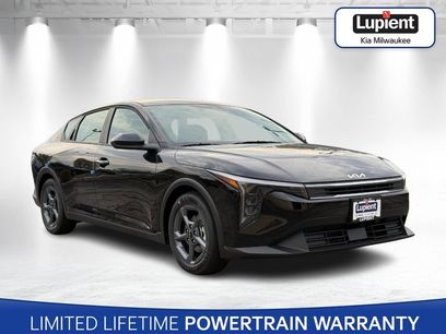 New 2025 Kia K4 LXS